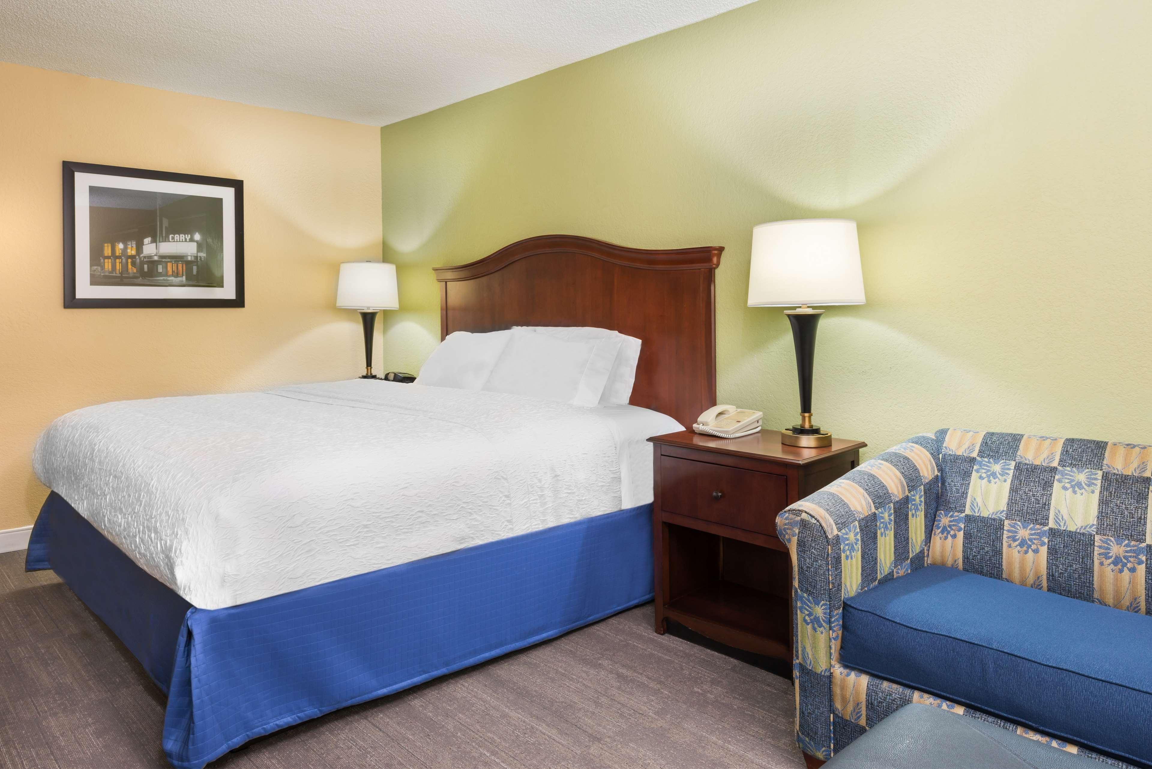 Hampton Inn Raleigh Cary Bagian luar foto