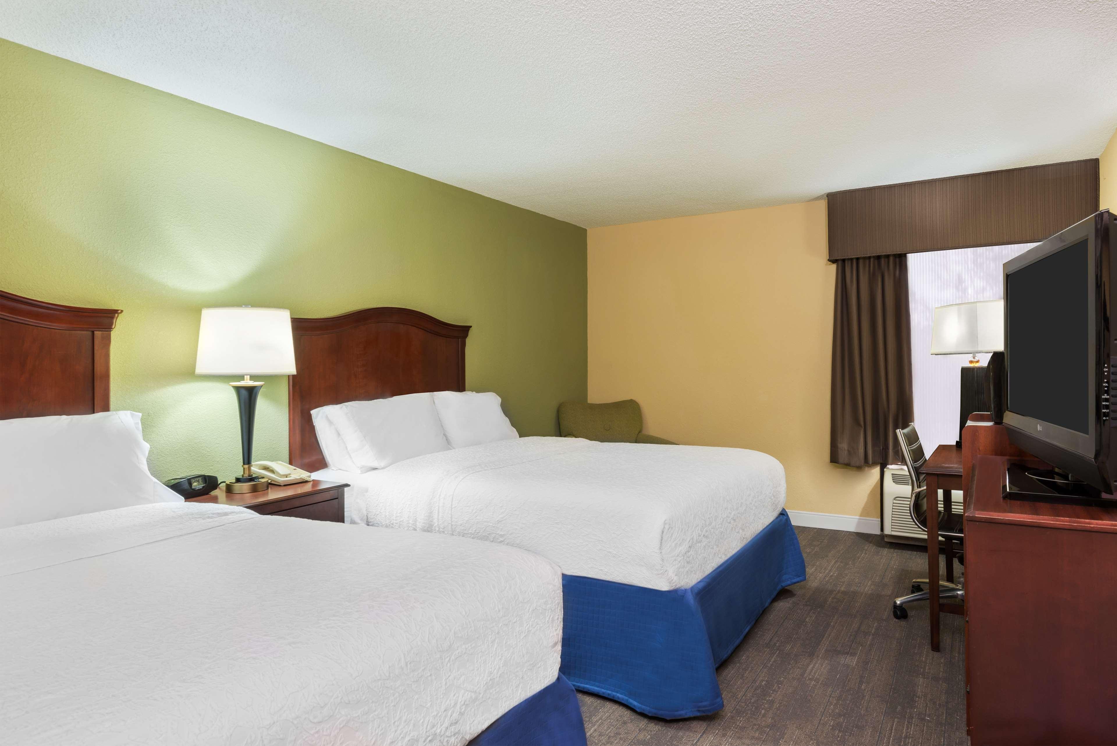 Hampton Inn Raleigh Cary Bagian luar foto