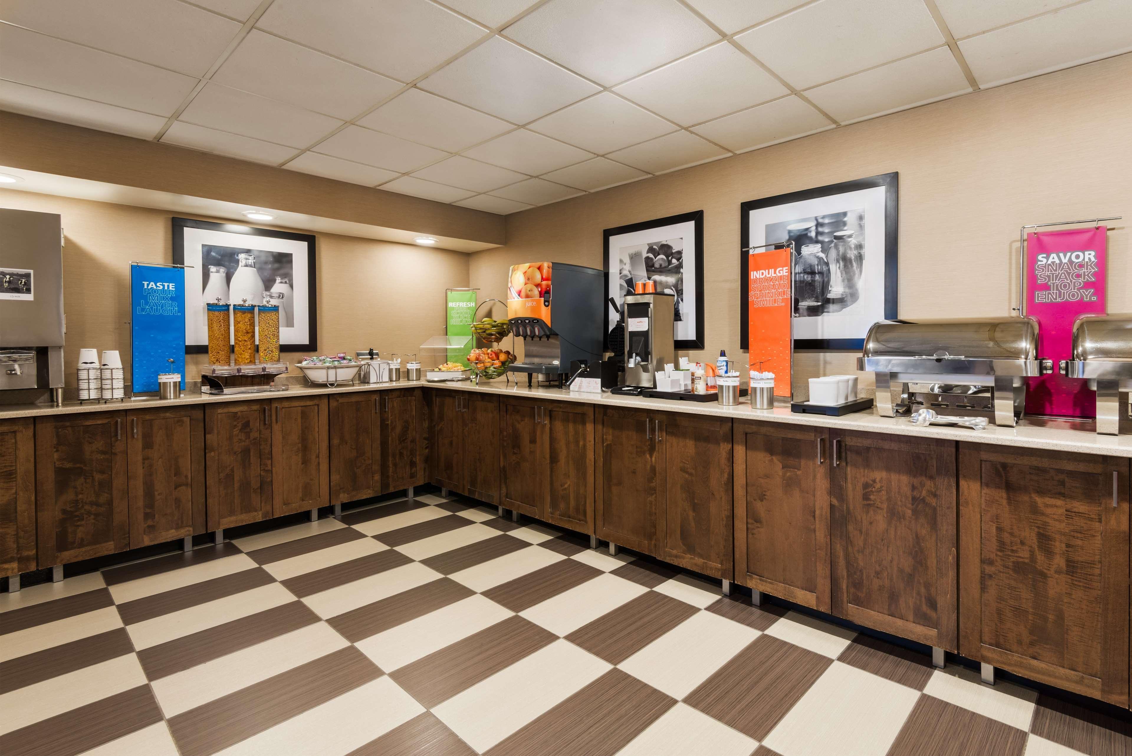 Hampton Inn Raleigh Cary Bagian luar foto