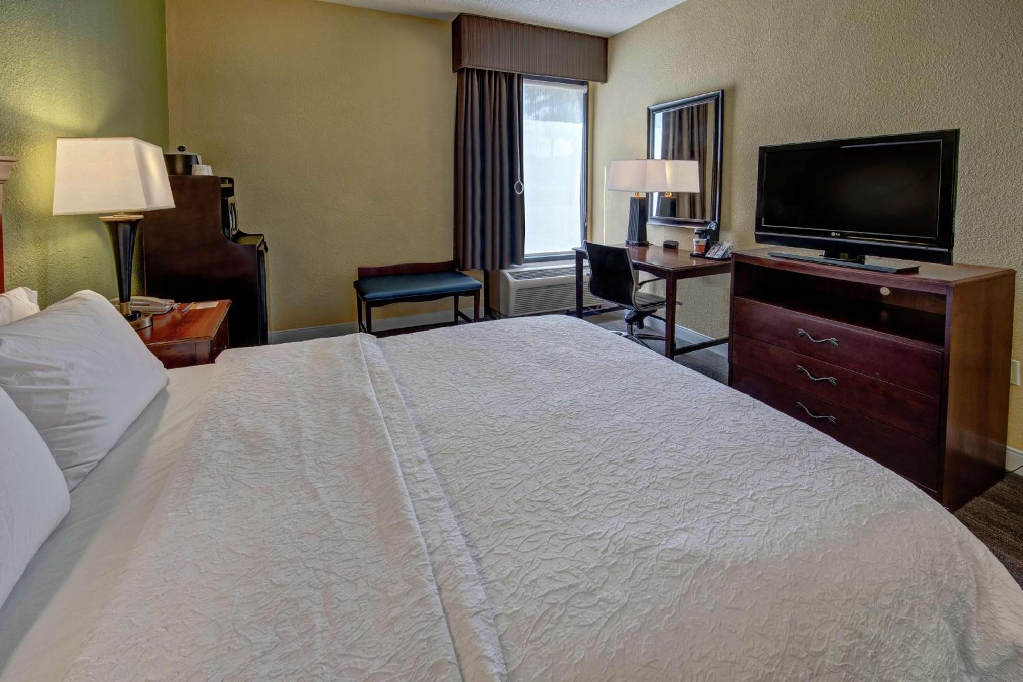 Hampton Inn Raleigh Cary Bagian luar foto