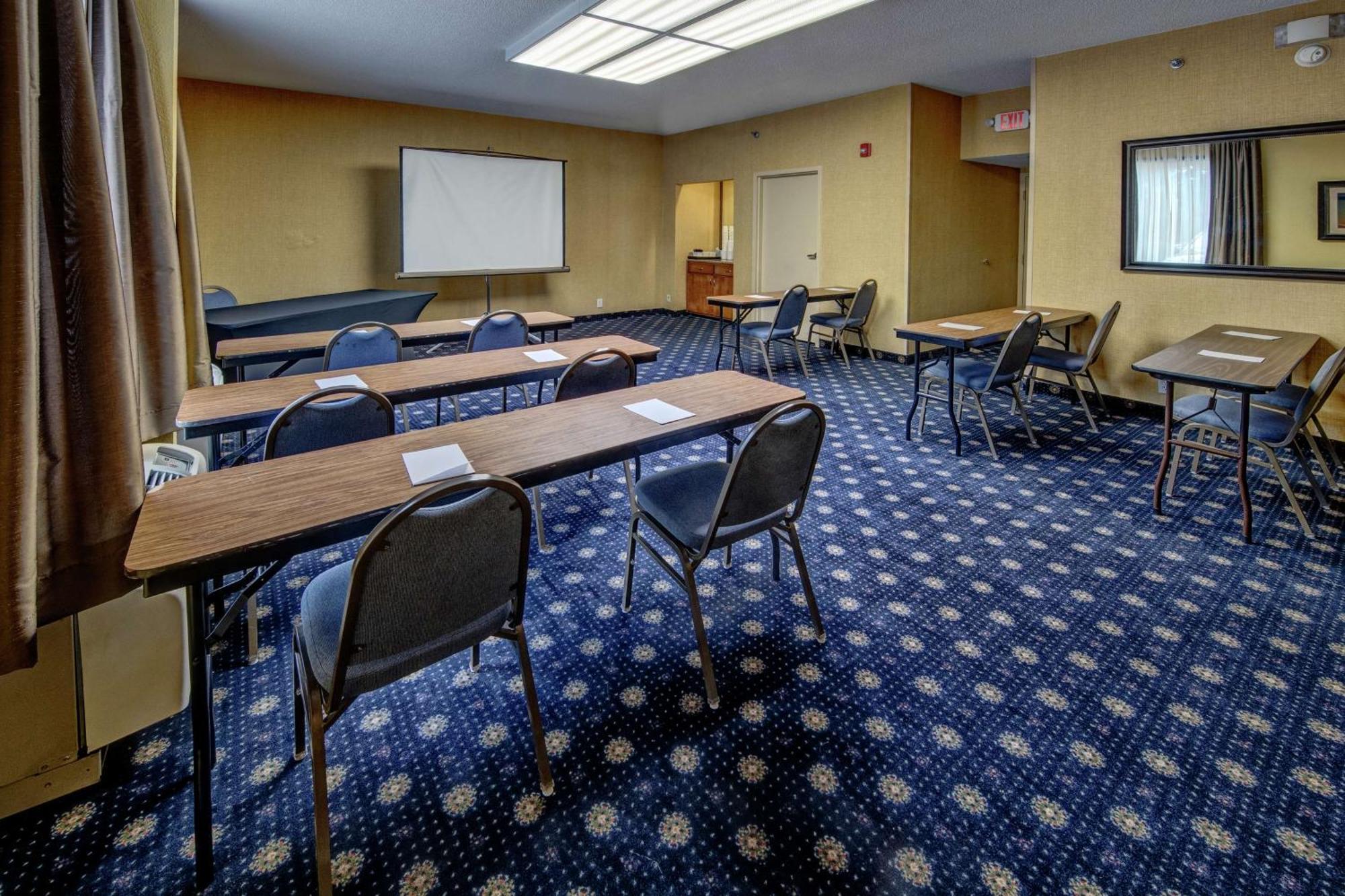 Hampton Inn Raleigh Cary Bagian luar foto