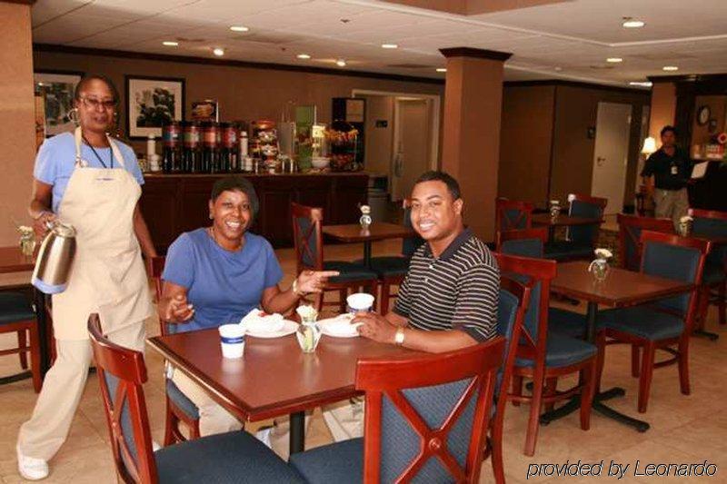 Hampton Inn Raleigh Cary Restoran foto