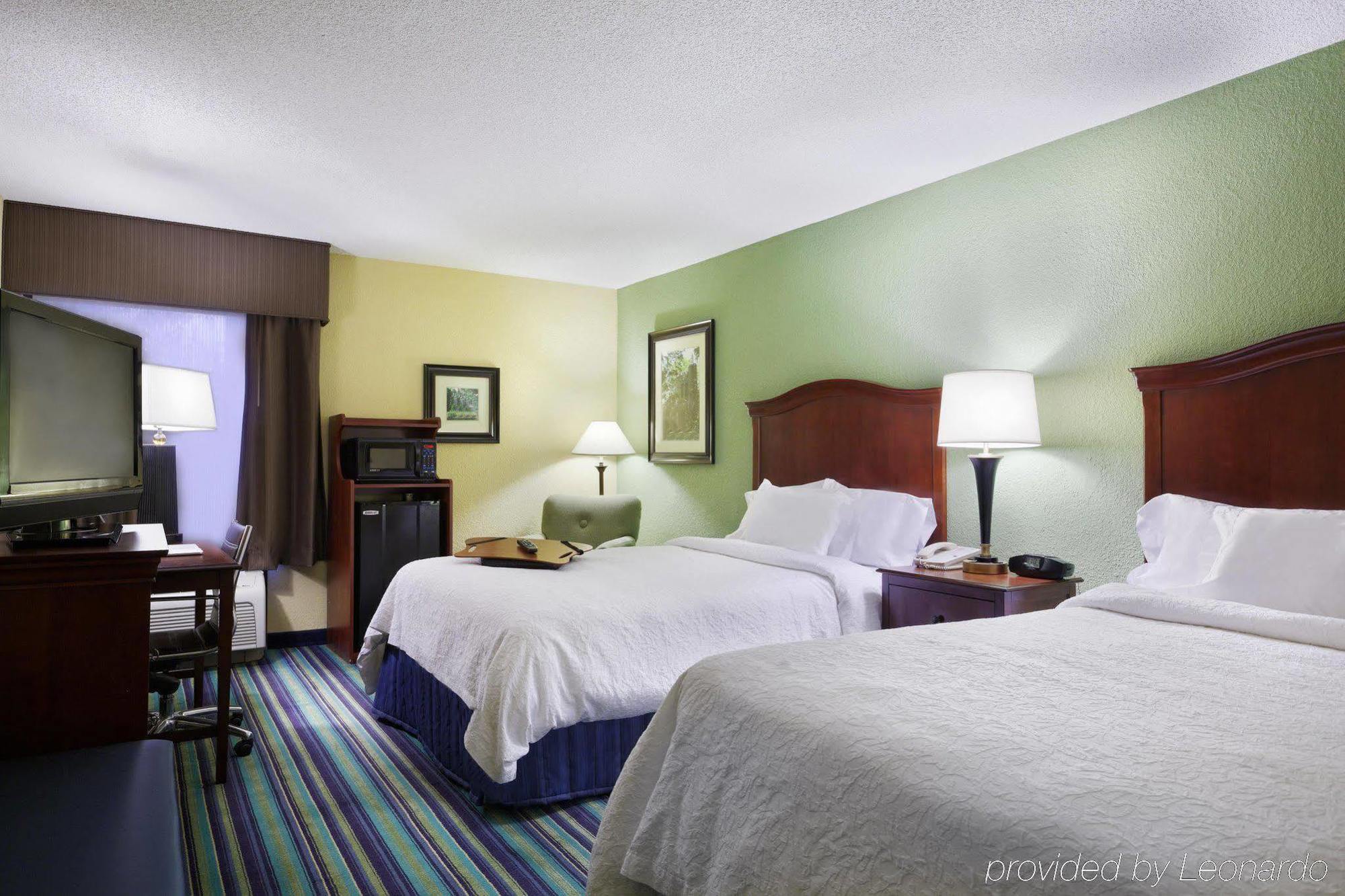 Hampton Inn Raleigh Cary Bagian luar foto