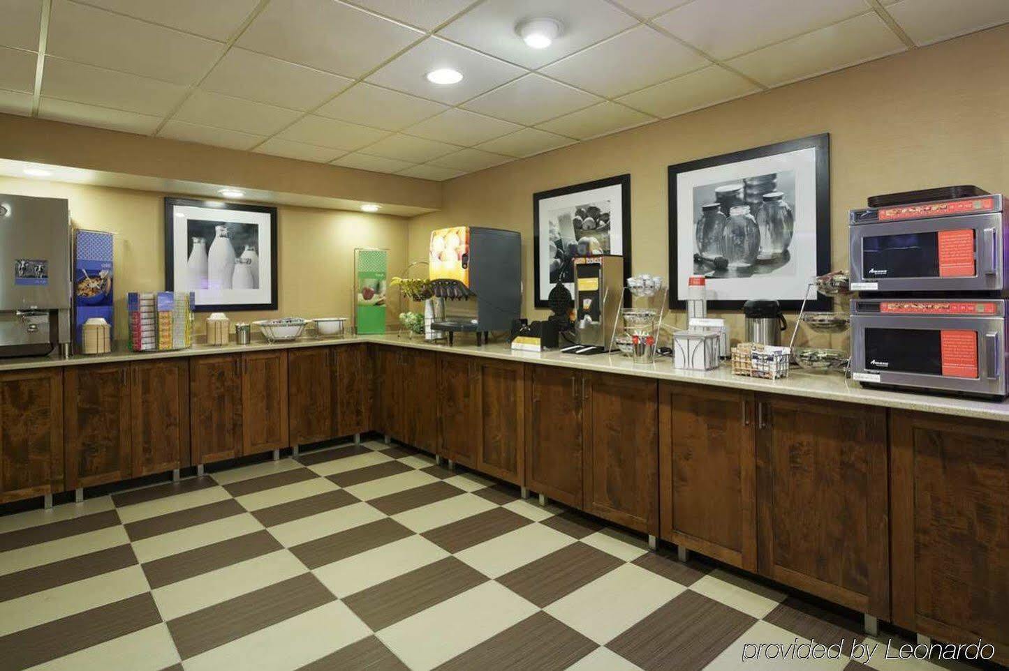 Hampton Inn Raleigh Cary Bagian luar foto